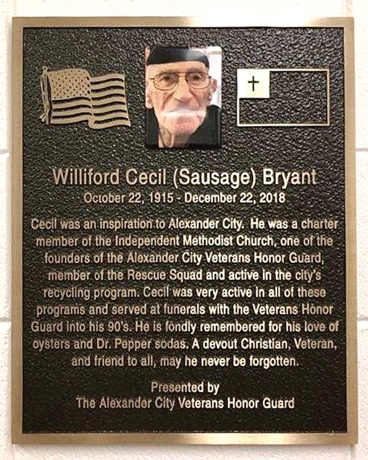 0608 veteran honored1.jpg